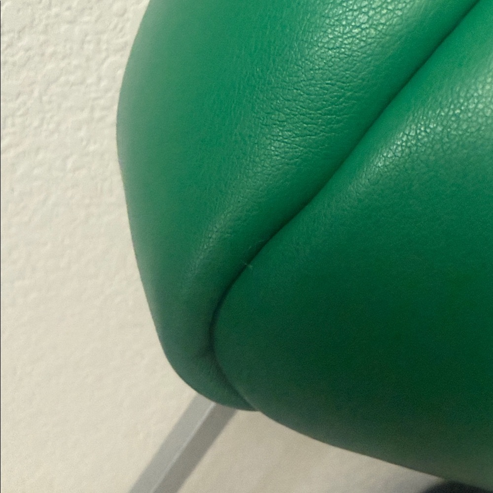 Virago Vibrant Green Vegan Mini Bag - Picture 6 of 8